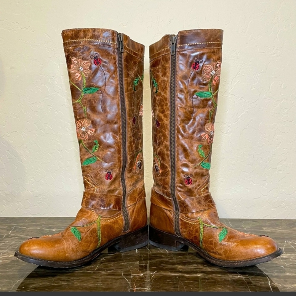 SUNDANCE Dan Post Anise Flower Boots NWT  Size 8
